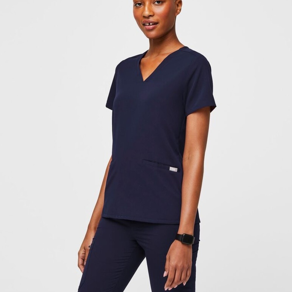 FIGS Casma Scrub Top